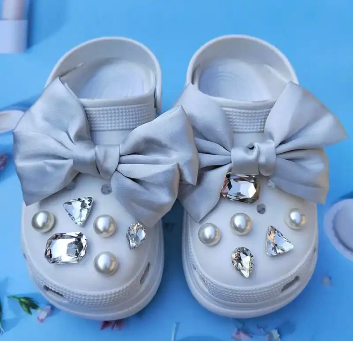 Bows Diamond & Pearl set Croc Charm Set